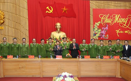 Phó Thủ tướng Thường trực thăm, chúc Tết các đơn vị thuộc Bộ Công an